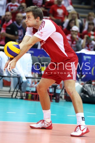  21.09.2013 GDANSK ERGO ARENA<br />SIATKOWKA MEZCZYZN<br />MISTRZOSTWA EUROPY W SIATKOWCE MEZCZYZN 2013 CEV VELUX<br />VOLLEYBALL EUROPEAN CHAMPIONSHIP MEN 2013 - FINAL ROUND <br />GRUPA B ( GROUP B )<br />FRANCJA - POLSKA ( FRANCE - POLAND )<br />N/Z MICHAL KUBIAK SYLWETKA <br /> 