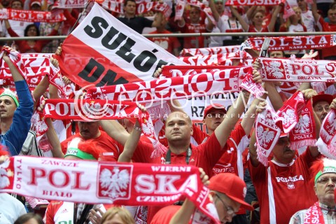 21.09.2013 GDANSK ERGO ARENA<br />SIATKOWKA MEZCZYZN<br />MISTRZOSTWA EUROPY W SIATKOWCE MEZCZYZN 2013 CEV VELUX<br />VOLLEYBALL EUROPEAN CHAMPIONSHIP MEN 2013 - FINAL ROUND <br />GRUPA B ( GROUP B )<br />FRANCJA - POLSKA ( FRANCE - POLAND )<br />N/Z KIBICE FLAGI SZALIKI TWARZE KIBIC WYMALOWANE<br /> 