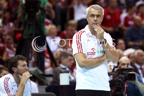  21.09.2013 GDANSK ERGO ARENA<br />SIATKOWKA MEZCZYZN<br />MISTRZOSTWA EUROPY W SIATKOWCE MEZCZYZN 2013 CEV VELUX<br />VOLLEYBALL EUROPEAN CHAMPIONSHIP MEN 2013 - FINAL ROUND <br />GRUPA B ( GROUP B )<br />FRANCJA - POLSKA ( FRANCE - POLAND )<br />N/Z ANDREA ANASTASI TRENER ( HEAD COACH ) SYLWETKA <br /> 