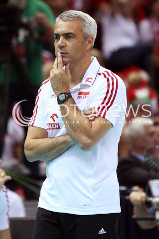  21.09.2013 GDANSK ERGO ARENA<br />SIATKOWKA MEZCZYZN<br />MISTRZOSTWA EUROPY W SIATKOWCE MEZCZYZN 2013 CEV VELUX<br />VOLLEYBALL EUROPEAN CHAMPIONSHIP MEN 2013 - FINAL ROUND <br />GRUPA B ( GROUP B )<br />FRANCJA - POLSKA ( FRANCE - POLAND )<br />N/Z ANDREA ANASTASI TRENER ( HEAD COACH ) SYLWETKA <br /> 