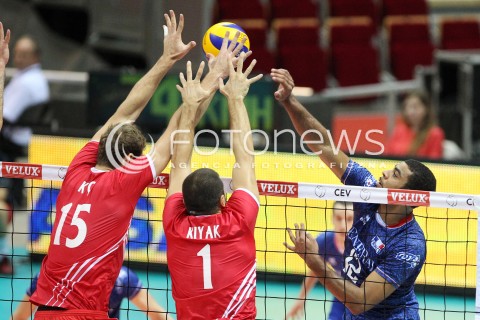  22.09.2013 GDANSK ERGO ARENA<br />SIATKOWKA MEZCZYZN<br />MISTRZOSTWA EUROPY W SIATKOWCE MEZCZYZN 2013 CEV VELUX<br />VOLLEYBALL EUROPEAN CHAMPIONSHIP MEN 2013 - FINAL ROUND <br />GRUPA B ( GROUP B )<br />TURCJA - FRANCJA ( TURKEY - FRANCE )<br />N/Z EARVIN NGAPETH MUSTAFA KOC ULAS KIYAK <br /> 