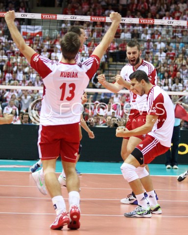  22.09.2013 GDANSK ERGO ARENA<br />SIATKOWKA MEZCZYZN<br />MISTRZOSTWA EUROPY W SIATKOWCE MEZCZYZN 2013 CEV VELUX<br />VOLLEYBALL EUROPEAN CHAMPIONSHIP MEN 2013 - FINAL ROUND <br />GRUPA B ( GROUP B )<br />POLSKA - SLOWACJA ( POLSKA - SLOWACJA )<br />N/Z MICHAL KUBIAK FABIAN DRZYZGA MARCIN MOZDZONEK RADOSC EMOCJE <br /> 