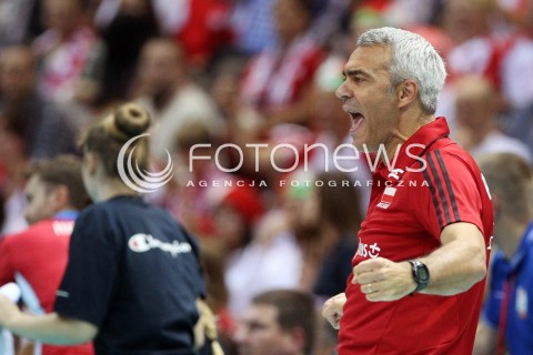  22.09.2013 GDANSK ERGO ARENA<br />SIATKOWKA MEZCZYZN<br />MISTRZOSTWA EUROPY W SIATKOWCE MEZCZYZN 2013 CEV VELUX<br />VOLLEYBALL EUROPEAN CHAMPIONSHIP MEN 2013 - FINAL ROUND <br />GRUPA B ( GROUP B )<br />POLSKA - SLOWACJA ( POLSKA - SLOWACJA )<br />N/Z ANDREA ANASTASI TRENER ( HEAD COACH ) SYLWETKA RADOSC EMOCJE <br /> 