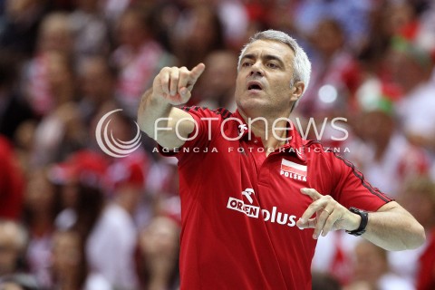  22.09.2013 GDANSK ERGO ARENA<br />SIATKOWKA MEZCZYZN<br />MISTRZOSTWA EUROPY W SIATKOWCE MEZCZYZN 2013 CEV VELUX<br />VOLLEYBALL EUROPEAN CHAMPIONSHIP MEN 2013 - FINAL ROUND <br />GRUPA B ( GROUP B )<br />POLSKA - SLOWACJA ( POLSKA - SLOWACJA )<br />N/Z ANDREA ANASTASI TRENER ( HEAD COACH ) SYLWETKA <br /> 