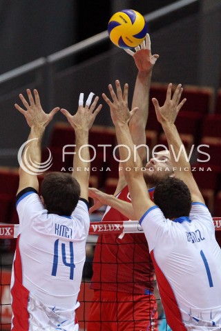  24.09.2013 GDANSK ERGO ARENA<br />SIATKOWKA MEZCZYZN<br />MISTRZOSTWA EUROPY W SIATKOWCE MEZCZYZN 2013 CEV VELUX<br />VOLLEYBALL EUROPEAN CHAMPIONSHIP MEN 2013 - FINAL ROUND <br />BARAZE O AWANS DO CWIERCFINALU<br />ROSJA - SLOWACJA ( RUSSIA - SLOVAKIA )<br />N/Z NIKOLAY PAVLOV  TOMAS KMET MILAN BENCZ <br /> 