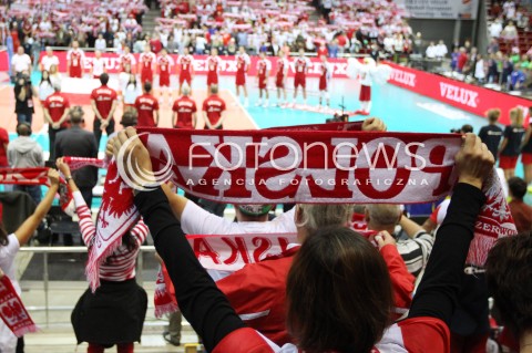  24.09.2013 GDANSK ERGO ARENA<br />SIATKOWKA MEZCZYZN<br />MISTRZOSTWA EUROPY W SIATKOWCE MEZCZYZN 2013 CEV VELUX<br />VOLLEYBALL EUROPEAN CHAMPIONSHIP MEN 2013 - FINAL ROUND <br />BARAZE O AWANS DO CWIERCFINALU<br />POLSKA - BULGARIA ( POLAND - BULGARIA )<br />N/Z KIBICE DOPING PREZENTACJA ZESPOLU SZALIK POLSKA EMOCJE<br /> 