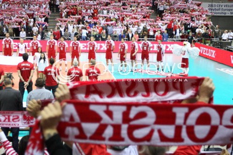  24.09.2013 GDANSK ERGO ARENA<br />SIATKOWKA MEZCZYZN<br />MISTRZOSTWA EUROPY W SIATKOWCE MEZCZYZN 2013 CEV VELUX<br />VOLLEYBALL EUROPEAN CHAMPIONSHIP MEN 2013 - FINAL ROUND <br />BARAZE O AWANS DO CWIERCFINALU<br />POLSKA - BULGARIA ( POLAND - BULGARIA )<br />N/Z KIBICE DOPING PREZENTACJA ZESPOLU SZALIK POLSKA EMOCJE<br /> 