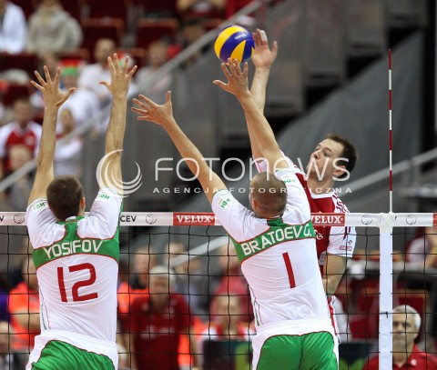  24.09.2013 GDANSK ERGO ARENA<br />SIATKOWKA MEZCZYZN<br />MISTRZOSTWA EUROPY W SIATKOWCE MEZCZYZN 2013 CEV VELUX<br />VOLLEYBALL EUROPEAN CHAMPIONSHIP MEN 2013 - FINAL ROUND <br />BARAZE O AWANS DO CWIERCFINALU<br />POLSKA - BULGARIA ( POLAND - BULGARIA )<br />N/Z BARTOSZ KUREK VIKTOR YOSIFOV GEORGI BRATOEV <br /> 