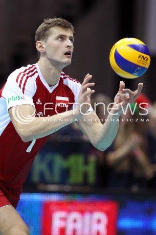  24.09.2013 GDANSK ERGO ARENA<br />SIATKOWKA MEZCZYZN<br />MISTRZOSTWA EUROPY W SIATKOWCE MEZCZYZN 2013 CEV VELUX<br />VOLLEYBALL EUROPEAN CHAMPIONSHIP MEN 2013 - FINAL ROUND <br />BARAZE O AWANS DO CWIERCFINALU<br />POLSKA - BULGARIA ( POLAND - BULGARIA )<br />N/Z PIOTR NOWAKOWSKI SYLWETKA <br /> 