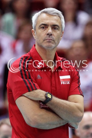  24.09.2013 GDANSK ERGO ARENA<br />SIATKOWKA MEZCZYZN<br />MISTRZOSTWA EUROPY W SIATKOWCE MEZCZYZN 2013 CEV VELUX<br />VOLLEYBALL EUROPEAN CHAMPIONSHIP MEN 2013 - FINAL ROUND <br />BARAZE O AWANS DO CWIERCFINALU<br />POLSKA - BULGARIA ( POLAND - BULGARIA )<br />N/Z ANDREA ANASTASI TRENER ( HEAD COACH ) AS Z REKAWA SYLWETKA <br /> 