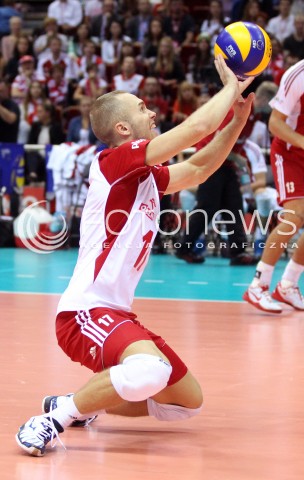  24.09.2013 GDANSK ERGO ARENA<br />SIATKOWKA MEZCZYZN<br />MISTRZOSTWA EUROPY W SIATKOWCE MEZCZYZN 2013 CEV VELUX<br />VOLLEYBALL EUROPEAN CHAMPIONSHIP MEN 2013 - FINAL ROUND <br />BARAZE O AWANS DO CWIERCFINALU<br />POLSKA - BULGARIA ( POLAND - BULGARIA )<br />N/Z PAWEL ZATORSKI SYLWETKA <br /> 