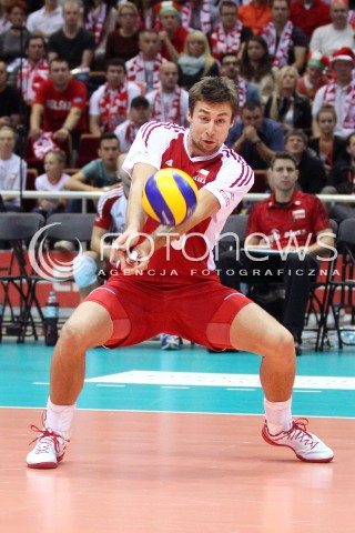  24.09.2013 GDANSK ERGO ARENA<br />SIATKOWKA MEZCZYZN<br />MISTRZOSTWA EUROPY W SIATKOWCE MEZCZYZN 2013 CEV VELUX<br />VOLLEYBALL EUROPEAN CHAMPIONSHIP MEN 2013 - FINAL ROUND <br />BARAZE O AWANS DO CWIERCFINALU<br />POLSKA - BULGARIA ( POLAND - BULGARIA )<br />N/Z MICHAL KUBIAK SYLWETKA <br /> 