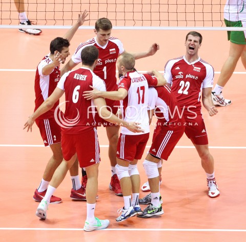 24.09.2013 GDANSK ERGO ARENA<br />SIATKOWKA MEZCZYZN<br />MISTRZOSTWA EUROPY W SIATKOWCE MEZCZYZN 2013 CEV VELUX<br />VOLLEYBALL EUROPEAN CHAMPIONSHIP MEN 2013 - FINAL ROUND <br />BARAZE O AWANS DO CWIERCFINALU<br />POLSKA - BULGARIA ( POLAND - BULGARIA )<br />N/Z GRZEGORZ BOCIEK PAWEL ZATORSKI BARTOSZ KUREK PIOTR NOWAKOWSKI RADOSC EMOCJE <br /> 