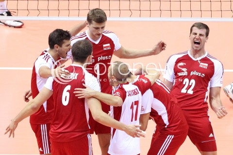  24.09.2013 GDANSK ERGO ARENA<br />SIATKOWKA MEZCZYZN<br />MISTRZOSTWA EUROPY W SIATKOWCE MEZCZYZN 2013 CEV VELUX<br />VOLLEYBALL EUROPEAN CHAMPIONSHIP MEN 2013 - FINAL ROUND <br />BARAZE O AWANS DO CWIERCFINALU<br />POLSKA - BULGARIA ( POLAND - BULGARIA )<br />N/Z GRZEGORZ BOCIEK PIOTR NOWAKOWSKI RADOSC EMOCJE <br /> 