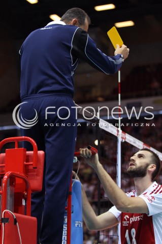  24.09.2013 GDANSK ERGO ARENA<br />SIATKOWKA MEZCZYZN<br />MISTRZOSTWA EUROPY W SIATKOWCE MEZCZYZN 2013 CEV VELUX<br />VOLLEYBALL EUROPEAN CHAMPIONSHIP MEN 2013 - FINAL ROUND <br />BARAZE O AWANS DO CWIERCFINALU<br />POLSKA - BULGARIA ( POLAND - BULGARIA )<br />N/Z ZOLTA KARTKA SEDZIA MARCIN MOZDZONEK <br /> 