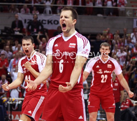  24.09.2013 GDANSK ERGO ARENA<br />SIATKOWKA MEZCZYZN<br />MISTRZOSTWA EUROPY W SIATKOWCE MEZCZYZN 2013 CEV VELUX<br />VOLLEYBALL EUROPEAN CHAMPIONSHIP MEN 2013 - FINAL ROUND <br />BARAZE O AWANS DO CWIERCFINALU<br />POLSKA - BULGARIA ( POLAND - BULGARIA )<br />N/Z BARTOSZ KUREK GRZEGORZ BOCIEK FABIAN DRZYZGA RADOSC EMOCJE <br /> 