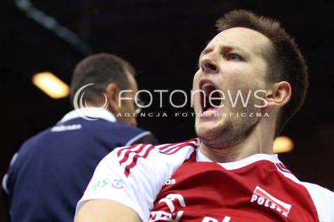  24.09.2013 GDANSK ERGO ARENA<br />SIATKOWKA MEZCZYZN<br />MISTRZOSTWA EUROPY W SIATKOWCE MEZCZYZN 2013 CEV VELUX<br />VOLLEYBALL EUROPEAN CHAMPIONSHIP MEN 2013 - FINAL ROUND <br />BARAZE O AWANS DO CWIERCFINALU<br />POLSKA - BULGARIA ( POLAND - BULGARIA )<br />N/Z BARTOSZ KUREK RADOSC EMOCJE SYLWETKA <br /> 