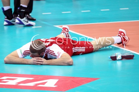  24.09.2013 GDANSK ERGO ARENA<br />SIATKOWKA MEZCZYZN<br />MISTRZOSTWA EUROPY W SIATKOWCE MEZCZYZN 2013 CEV VELUX<br />VOLLEYBALL EUROPEAN CHAMPIONSHIP MEN 2013 - FINAL ROUND <br />BARAZE O AWANS DO CWIERCFINALU<br />POLSKA - BULGARIA ( POLAND - BULGARIA )<br />N/Z GRZEGORZ BOCIEK SMUTEK PRZEGRANA EMOCJE PORAZKA<br /> 