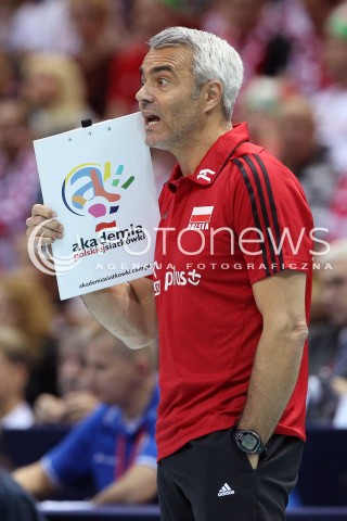  24.09.2013 GDANSK ERGO ARENA<br />SIATKOWKA MEZCZYZN<br />MISTRZOSTWA EUROPY W SIATKOWCE MEZCZYZN 2013 CEV VELUX<br />VOLLEYBALL EUROPEAN CHAMPIONSHIP MEN 2013 - FINAL ROUND <br />BARAZE O AWANS DO CWIERCFINALU<br />POLSKA - BULGARIA ( POLAND - BULGARIA )<br />N/Z ANDREA ANASTASI TRENER ( HEAD COACH ) SYLWETKA <br /> 