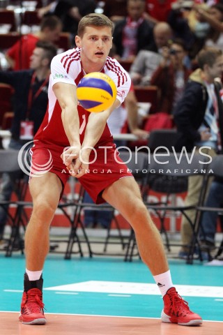  24.09.2013 GDANSK ERGO ARENA<br />SIATKOWKA MEZCZYZN<br />MISTRZOSTWA EUROPY W SIATKOWCE MEZCZYZN 2013 CEV VELUX<br />VOLLEYBALL EUROPEAN CHAMPIONSHIP MEN 2013 - FINAL ROUND <br />BARAZE O AWANS DO CWIERCFINALU<br />POLSKA - BULGARIA ( POLAND - BULGARIA )<br />N/Z PIOTR NOWAKOWSKI SYLWETKA <br /> 