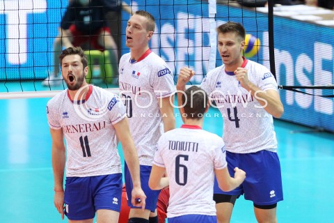  25.09.2013 GDANSK ERGO ARENA<br />SIATKOWKA MEZCZYZN<br />MISTRZOSTWA EUROPY W SIATKOWCE MEZCZYZN 2013 CEV VELUX<br />VOLLEYBALL EUROPEAN CHAMPIONSHIP MEN 2013 - FINAL ROUND <br />BARAZE O AWANS DO CWIERCFINALU<br />FRANCJA - ROSJA ( FRANCE - RUSSIA )<br />N/Z JULIEN LYNEEL KEVIN LE ROUX ANTONIN ROUZIER BENJAMIN TONIUTTI RADOSC EMOCJE <br /> 