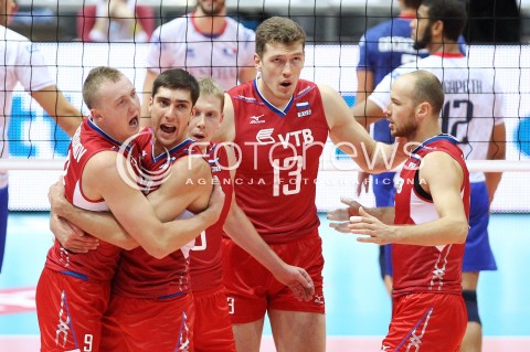  25.09.2013 GDANSK ERGO ARENA<br />SIATKOWKA MEZCZYZN<br />MISTRZOSTWA EUROPY W SIATKOWCE MEZCZYZN 2013 CEV VELUX<br />VOLLEYBALL EUROPEAN CHAMPIONSHIP MEN 2013 - FINAL ROUND <br />BARAZE O AWANS DO CWIERCFINALU<br />FRANCJA - ROSJA ( FRANCE - RUSSIA )<br />N/Z ALEXEY SPIRIDONOV DMITRIY ILINYKH DMITRIY MUSERSKIY RADOSC EMOCJE <br /> 
