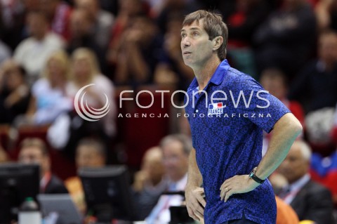  25.09.2013 GDANSK ERGO ARENA<br />SIATKOWKA MEZCZYZN<br />MISTRZOSTWA EUROPY W SIATKOWCE MEZCZYZN 2013 CEV VELUX<br />VOLLEYBALL EUROPEAN CHAMPIONSHIP MEN 2013 - FINAL ROUND <br />BARAZE O AWANS DO CWIERCFINALU<br />FRANCJA - ROSJA ( FRANCE - RUSSIA )<br />N/Z LAURENT TILLIE HEAD COACH ( TRENER ) SYLWETKA <br /> 