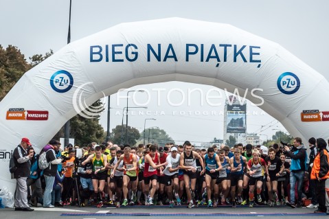  29.09.2013 WARSZAWA 35 PZU MARATON WARSZAWSKI N/Z START BIEGU NA 5 KM  