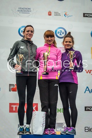  29.09.2013 WARSZAWA 35 PZU MARATON WARSZAWSKI N/Z DEKORACJA OLGA OCHAL DOMINIKA NOWAKOWSKA  KAROLINA PILARSKA  