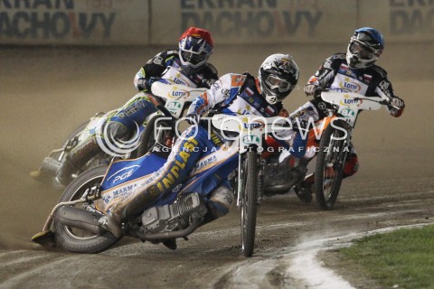  29.09.2013 RZESZOW ZUZEL SPEEDWAY <br />FINAL INDYWIDUALNYCH MISTRZOSTW EUROPY 2013 NA ZUZLU W RZESZOWIE<br />FINAL ROUND INDIVIDUAL SPEEDWAY EUROPEAN CHAMPIONSHIP IN RZESZOW<br />N/Z BIEG 1: ALES DRYML (CZERWONY), SEBASTIAN ULAMEK (NIEBIESKI), GRZEGORZ WALASEK (BIALY)<br /> 