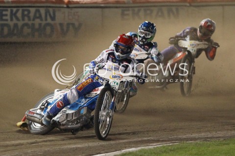  29.09.2013 RZESZOW ZUZEL SPEEDWAY <br />FINAL INDYWIDUALNYCH MISTRZOSTW EUROPY 2013 NA ZUZLU W RZESZOWIE<br />FINAL ROUND INDIVIDUAL SPEEDWAY EUROPEAN CHAMPIONSHIP IN RZESZOW<br />N/Z BIEG 4: NICKI PEDERSEN (CZERWONY), HANS ANDERSEN (NIEBIESKI), LEON MADSEN (BIALY)<br /> 