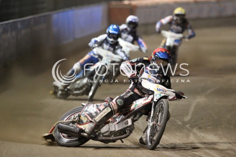  29.09.2013 RZESZOW ZUZEL SPEEDWAY <br />FINAL INDYWIDUALNYCH MISTRZOSTW EUROPY 2013 NA ZUZLU W RZESZOWIE<br />FINAL ROUND INDIVIDUAL SPEEDWAY EUROPEAN CHAMPIONSHIP IN RZESZOW<br />N/Z BIEG 7: GRZEGORZ ZENGOTA (CZERWONY), NICKI PEDERSEN (NIEBIESKI), JURICA PAVLIC (BIALY), GRZEGORZ WALASEK (ZOLTY)<br /> 