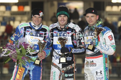  29.09.2013 RZESZOW ZUZEL SPEEDWAY <br />FINAL INDYWIDUALNYCH MISTRZOSTW EUROPY 2013 NA ZUZLU W RZESZOWIE<br />FINAL ROUND INDIVIDUAL SPEEDWAY EUROPEAN CHAMPIONSHIP IN RZESZOW<br />N/Z MARTIN VACULIK GRIGORIJ LAGUTA HANS ANDERSEN RADOSC SYLWETKA PODIUM POZOWANE<br /> 