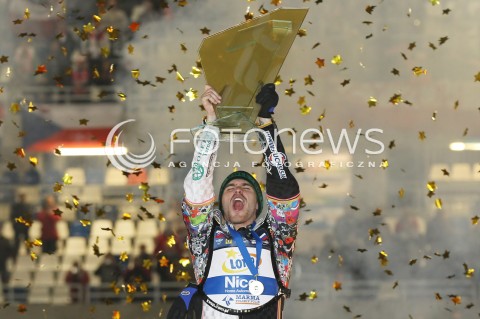  29.09.2013 RZESZOW ZUZEL SPEEDWAY <br />FINAL INDYWIDUALNYCH MISTRZOSTW EUROPY 2013 NA ZUZLU W RZESZOWIE<br />FINAL ROUND INDIVIDUAL SPEEDWAY EUROPEAN CHAMPIONSHIP IN RZESZOW<br />N/Z MARTIN VACULIK RADOSC SYLWETKA PODIUM MEDAL PUCHAR EMOCJE<br /> 