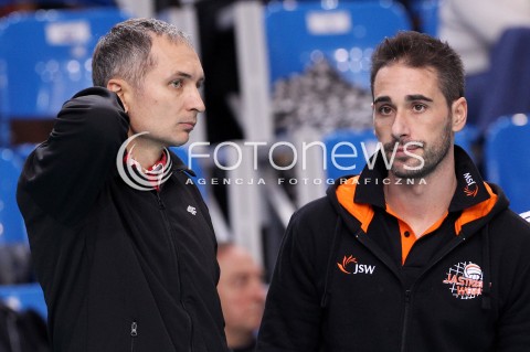  04.10.2013 RZESZOW<br />SIATKOWKA MEZCZYZN<br />MECZ TOWARZYSKI<br />ASSECO RESOVIA - JASTRZEBSKI WEGIEL<br />N/Z ANDRZEJ KOWAL ( TRENER ) GIOVANNI MIALE<br /> 