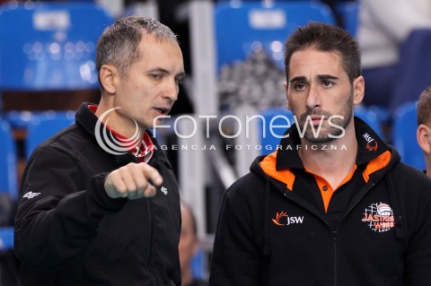  04.10.2013 RZESZOW<br />SIATKOWKA MEZCZYZN<br />MECZ TOWARZYSKI<br />ASSECO RESOVIA - JASTRZEBSKI WEGIEL<br />N/Z ANDRZEJ KOWAL ( TRENER ) GIOVANNI MIALE<br /> 
