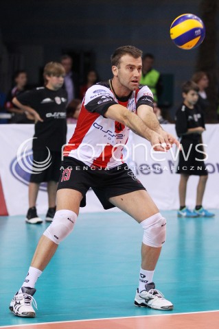  04.10.2013 RZESZOW<br />SIATKOWKA MEZCZYZN<br />MECZ TOWARZYSKI<br />ASSECO RESOVIA - JASTRZEBSKI WEGIEL<br />N/Z PETER VERES SYLWETKA<br /> 