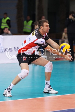  04.10.2013 RZESZOW<br />SIATKOWKA MEZCZYZN<br />MECZ TOWARZYSKI<br />ASSECO RESOVIA - JASTRZEBSKI WEGIEL<br />N/Z PETER VERES SYLWETKA<br /> 