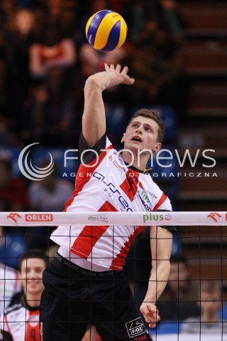  04.10.2013 RZESZOW<br />SIATKOWKA MEZCZYZN<br />MECZ TOWARZYSKI<br />ASSECO RESOVIA - JASTRZEBSKI WEGIEL<br />N/Z PIOTR NOWAKOWSKI SYLWETKA<br /> 