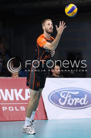  04.10.2013 RZESZOW<br />SIATKOWKA MEZCZYZN<br />MECZ TOWARZYSKI<br />ASSECO RESOVIA - JASTRZEBSKI WEGIEL<br />N/Z THOMAS JARMOC SYLWETKA<br /> 