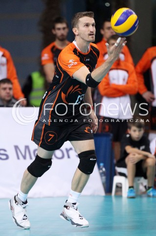  04.10.2013 RZESZOW<br />SIATKOWKA MEZCZYZN<br />MECZ TOWARZYSKI<br />ASSECO RESOVIA - JASTRZEBSKI WEGIEL<br />N/Z MICHAL MASNY SYLWETKA<br /> 