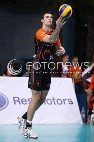  04.10.2013 RZESZOW<br />SIATKOWKA MEZCZYZN<br />MECZ TOWARZYSKI<br />ASSECO RESOVIA - JASTRZEBSKI WEGIEL<br />N/Z ALEN PAJENK SYLWETKA<br /> 