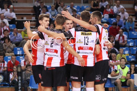  04.10.2013 RZESZOW<br />SIATKOWKA MEZCZYZN<br />MECZ TOWARZYSKI<br />ASSECO RESOVIA - JASTRZEBSKI WEGIEL<br />N/Z DAWID KONARSKI PIOTR NOWAKOWSKI PAUL LOTMAN PETER VERES RADOSC EMOCJE <br /> 