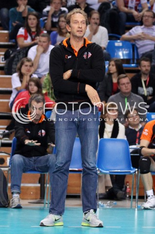  04.10.2013 RZESZOW<br />SIATKOWKA MEZCZYZN<br />MECZ TOWARZYSKI<br />ASSECO RESOVIA - JASTRZEBSKI WEGIEL<br />N/Z LORENZO BERNARDI ( TRENER ) SYLWETKA<br /> 