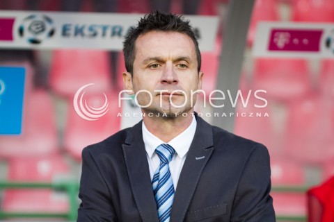  06.10.2013 LODZ PILKA NOZNA T-MOBILE EKSTRAKLASA SEZON 2013/2014 FOOTBALL POLISH EKSTRAKLASA SEASON WIDZEW LODZ - LECHIA GDANSK N/Z RAFAL PAWLAK TRENER SYLWETKA   