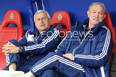  06.10.2013 KRAKOW <br />PILKA NOZNA POLSKA T-MOBILE EKSTRAKLASA SEZON 2013/2014 FOOTBALL POLISH EKSTRAKLASA SEASON 2013/2014 WISLA KRAKOW - LEGIA WARSZAWA<br />N/Z FRANCISZEK SMUDA ( TRENER ) KAZIMIERZ KMIECIK RADOSC<br /> 