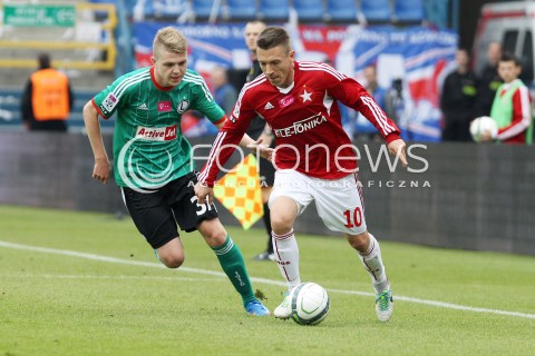  06.10.2013 KRAKOW <br />PILKA NOZNA POLSKA T-MOBILE EKSTRAKLASA SEZON 2013/2014 FOOTBALL POLISH EKSTRAKLASA SEASON 2013/2014 WISLA KRAKOW - LEGIA WARSZAWA<br />N/Z LUKASZ GARGULA DOMINIK FURMAN <br /> 