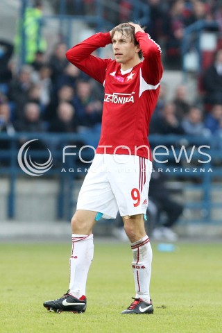  06.10.2013 KRAKOW <br />PILKA NOZNA POLSKA T-MOBILE EKSTRAKLASA SEZON 2013/2014 FOOTBALL POLISH EKSTRAKLASA SEASON 2013/2014 WISLA KRAKOW - LEGIA WARSZAWA<br />N/Z RAFAL BOGUSKI SMUTEK PORAZKA NIEDOWIERZANIE EMOCJE<br /> 