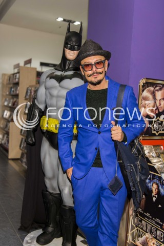  !!! UWAGA PODPISAC TYLKO NAZWE AGENCJI - FOTONEWS !!! <br />11.10.2013 WARSZAWA EMPIK PROMOCJA KSIAZKI O ELEGANCJI I OBCIACHU POLEK I POLAKOW <br />N/Z TOMASZ JACYKOW <br /> 