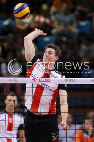  11.10.2013 RZESZOW<br />SIATKOWKA PLUS LIGA 2013/2014 MEN VOLLEYBALL POLAND POLISH PLUSLIGA LEAGUE SEASON 2013/2014 <br />MECZ ASSECO RESOVIA RZESZOW - BBTS BIELSKO BIALA <br />N/Z JOCHEN SCHOPS SYLWETKA<br /> 